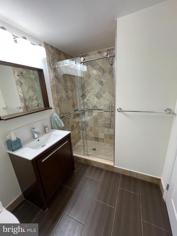 Building Photo - 2304 Alter St