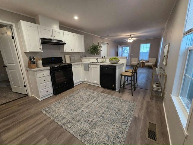 Building Photo - 198 Bluejay Ln