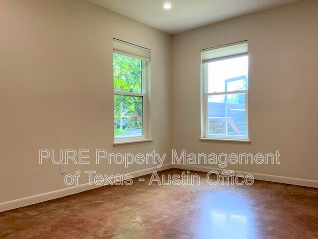 Building Photo - 1301 Clearfield Dr