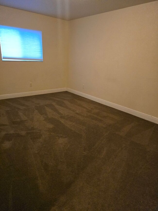 Building Photo - 3/2 Townhome in Inverness!!!