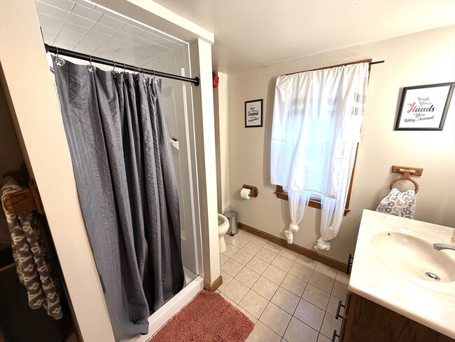 Building Photo - 75 Lincoln St