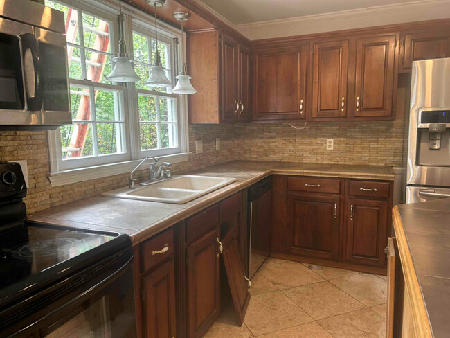 Building Photo - 236 Coopers Pond Dr