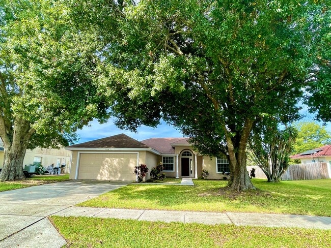 Building Photo - Cute 4/2 EAST Orlando Home in Wedgefield!