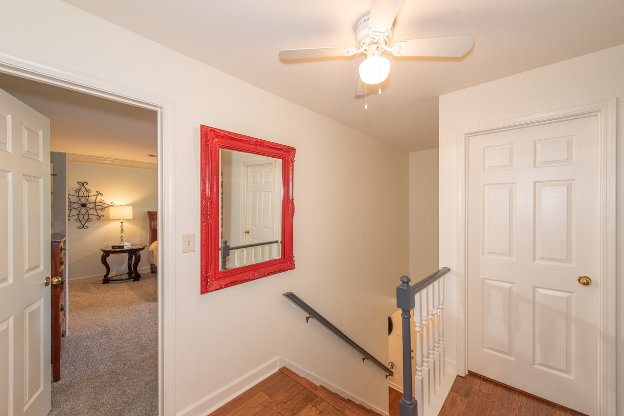 Building Photo - 15 Lorian Dr