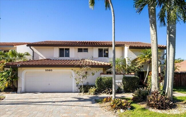 Building Photo - 2560 Bass Way