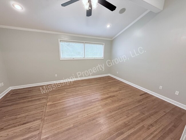 Building Photo - 3BR/3BA For Rent