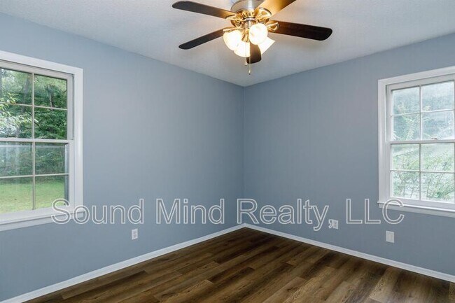 Building Photo - 1009 Springview Trail