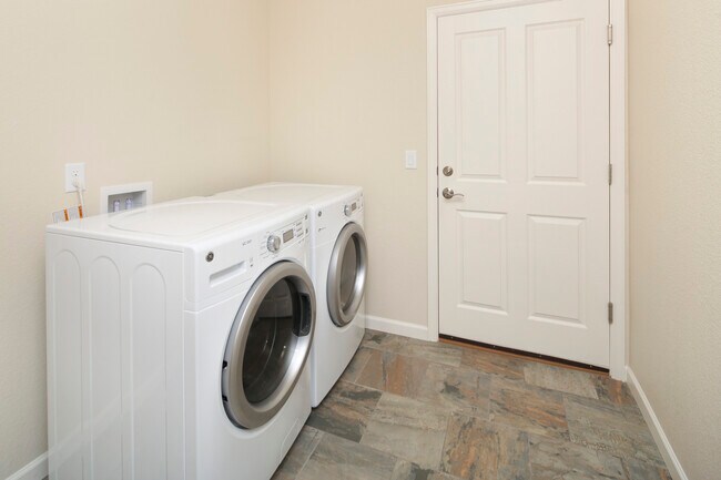 Laundry Room - 4187 Lost Canyon Drive