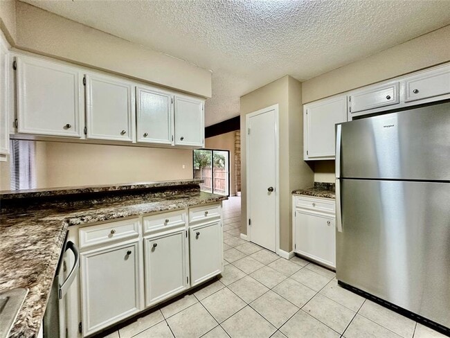 Building Photo - 1611 Onion Creek Village Dr