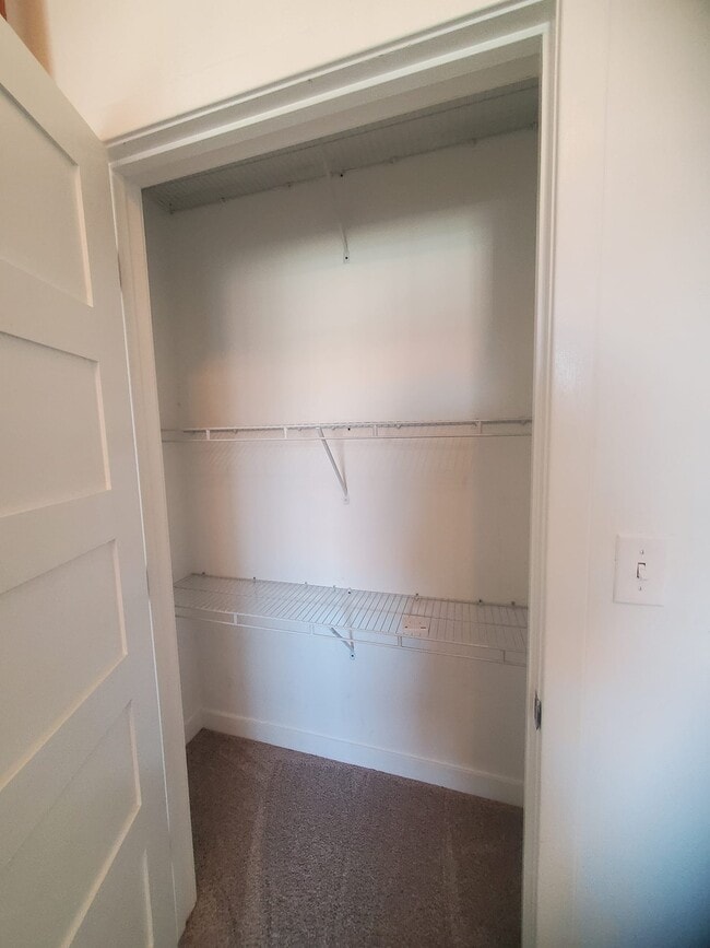 Building Photo - 48 Water St