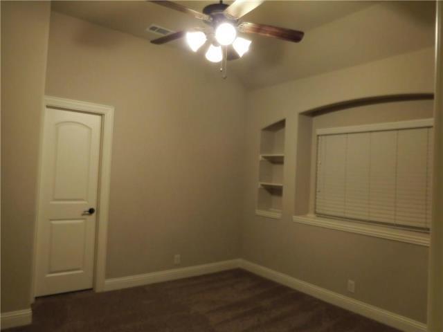 Building Photo - 961 Crystal Falls Dr