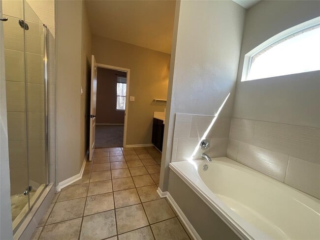 Building Photo - 3300 Bratton Heights Dr