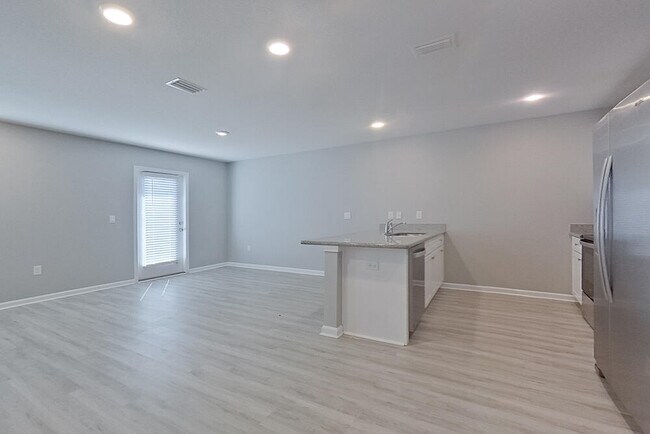 Building Photo - 4780 Malay Cir