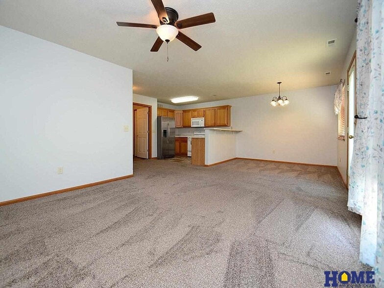 Building Photo - 1326 W Carnoustie Ct