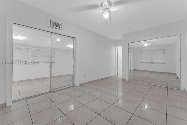 Building Photo - 5831 Taylor St