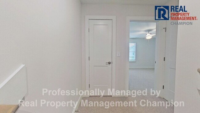Building Photo - 8772 Sandy Rdg Lp