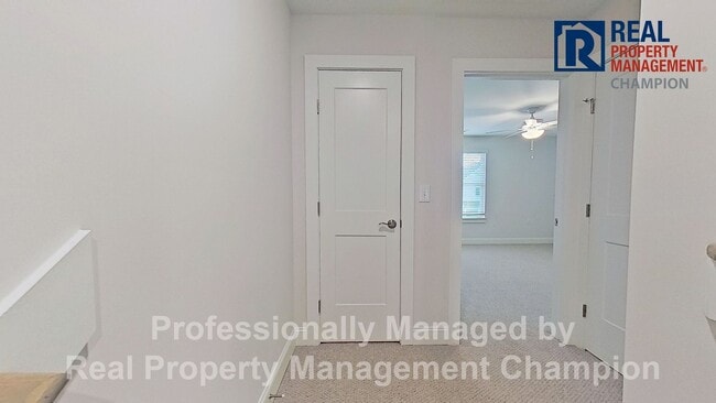 Building Photo - Newly Constructed Luxury Townhomes in Porters Neck