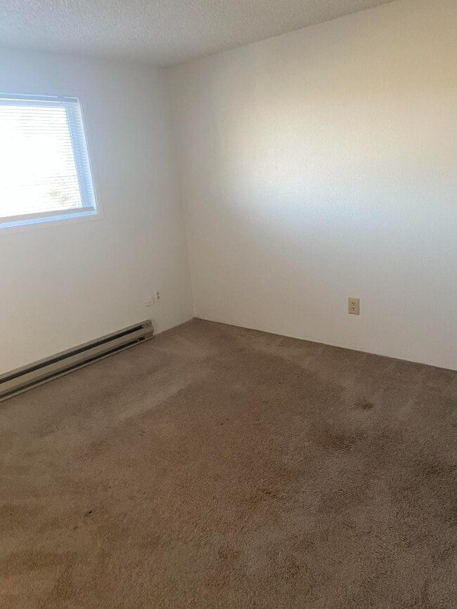 Building Photo - 140 S Rogers St