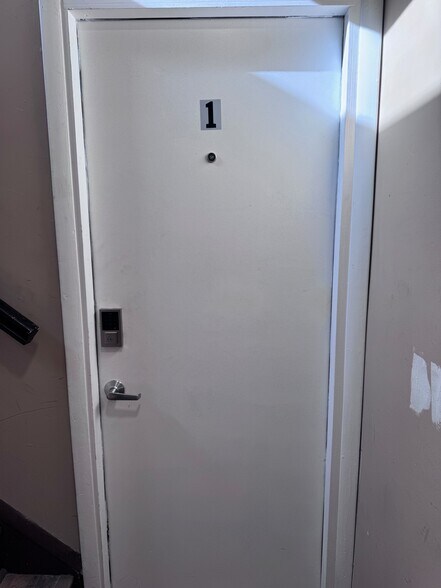 Building Photo - 2924 Southern Ave SE