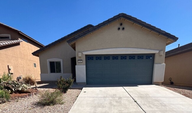 Primary Photo - Super cute and clean home in Holiday