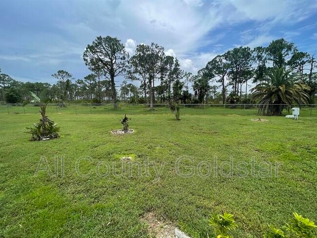 Building Photo - 415 Villa Nueva Cir