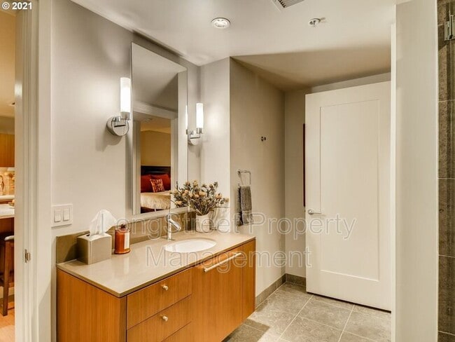 Building Photo - 311 NW 12th Ave