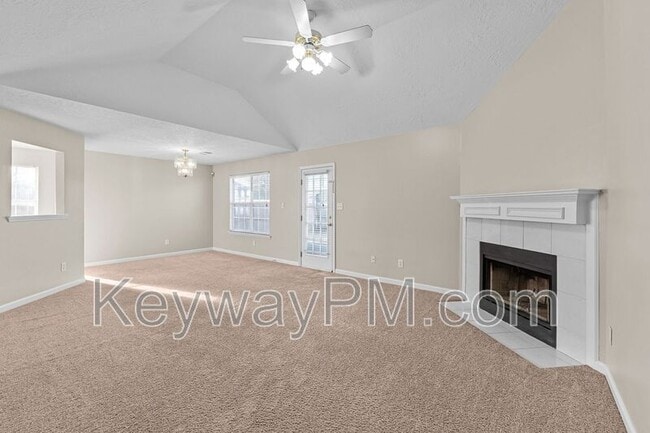 Building Photo - 124 Summerfield Cir