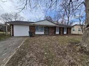 Building Photo - 3526 Luewan Ct