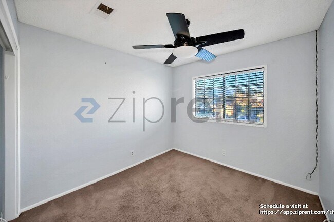 Building Photo - 16285 Barbee St