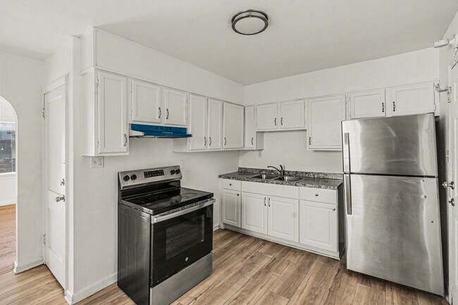 Building Photo - 7412 Bellefontaine Ave