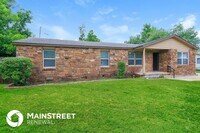 Building Photo - 6509 S McLemore Dr