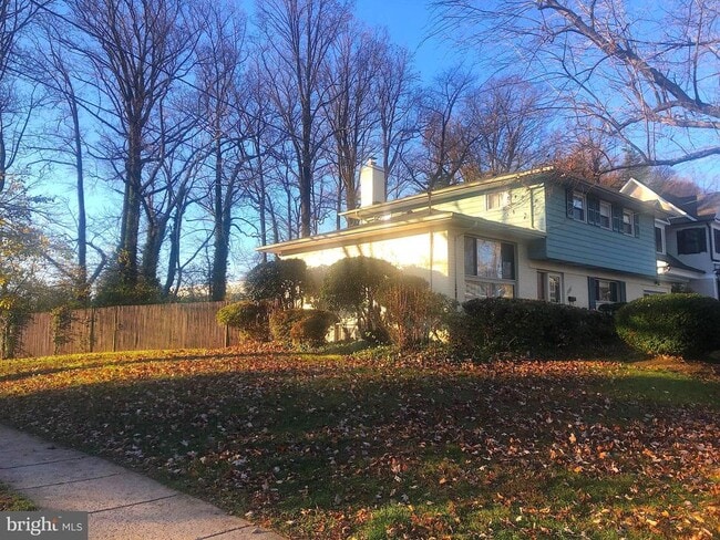 Building Photo - 6300 Maiden Ln