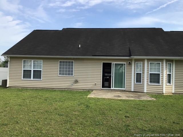 Building Photo - 696 Fairfield Cir