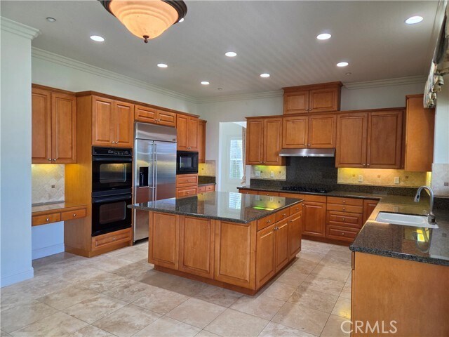 Building Photo - 17568 Cloverdale Way