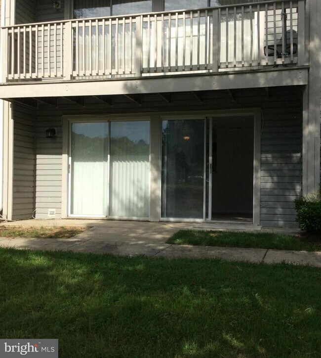 Building Photo - 17050 Capri Ln