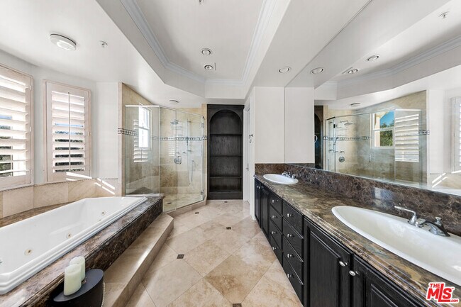 Building Photo - 1415 Cuesta Linda Dr