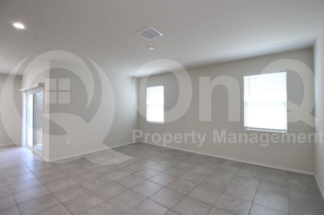 Building Photo - 18577 W Bronco Trl