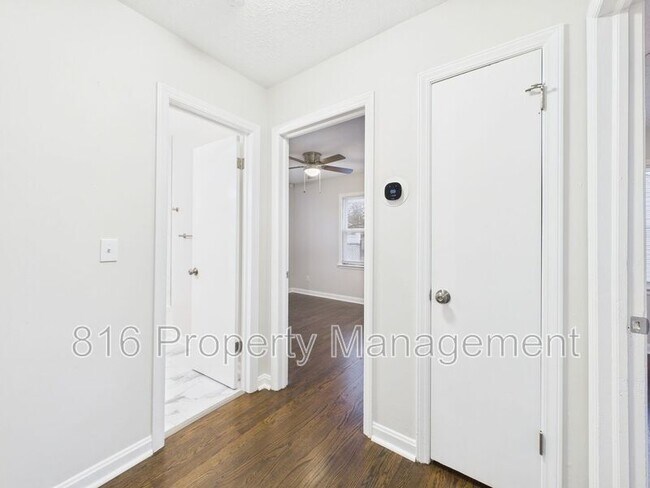 Building Photo - 5725 Blue Ridge Blvd