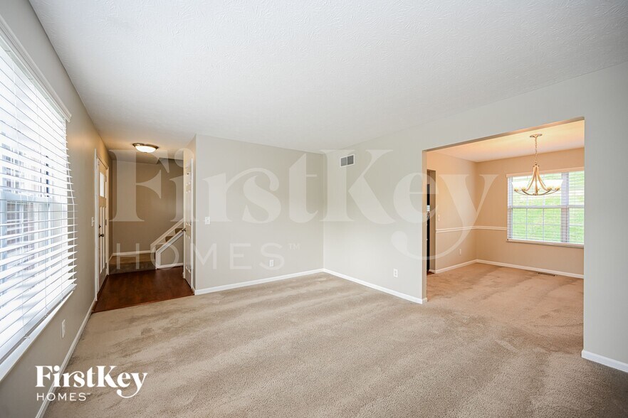 Building Photo - 5328 Orchard Dr