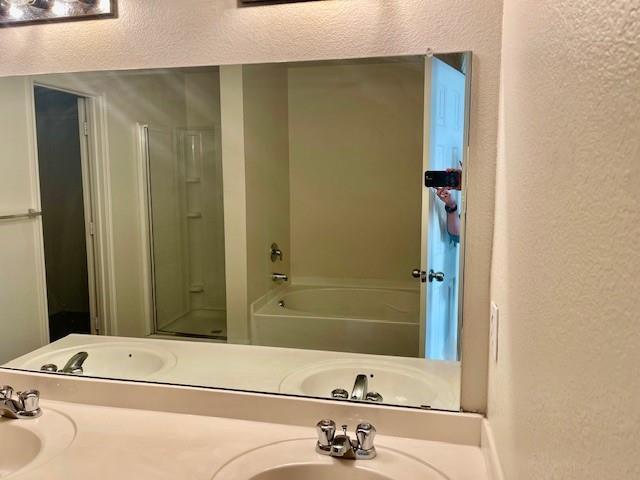 Building Photo - 820 Wrigley Dr