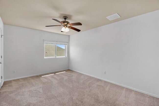 Building Photo - 2627 Garlic Creek Dr