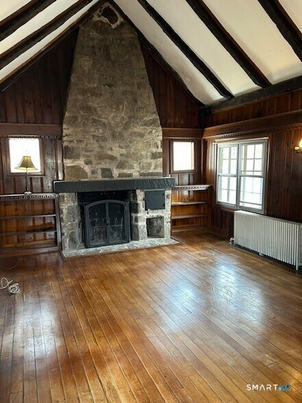 Building Photo - 684 Field St