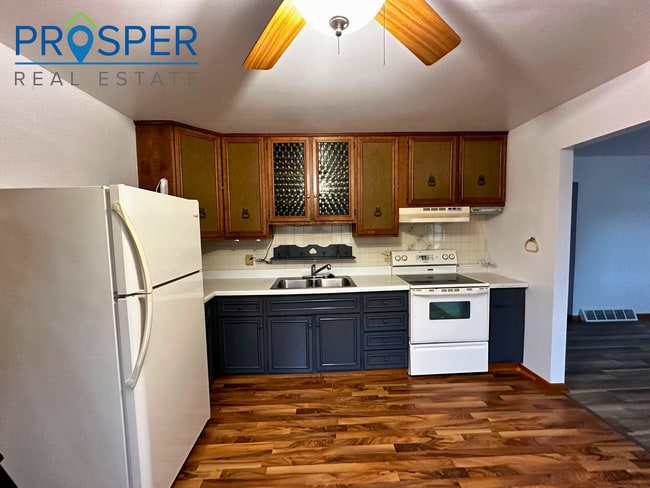 Building Photo - Convenient Living in the Heart of Eau Claire