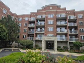 Building Photo - 6559 W George St