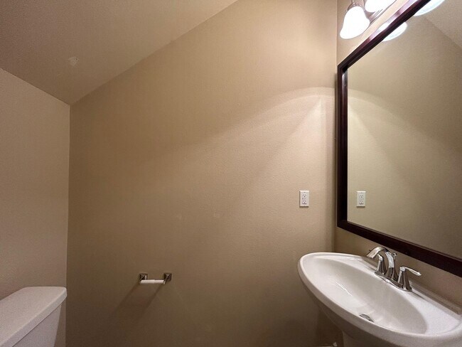 Building Photo - 5012 Lost Hills Trail