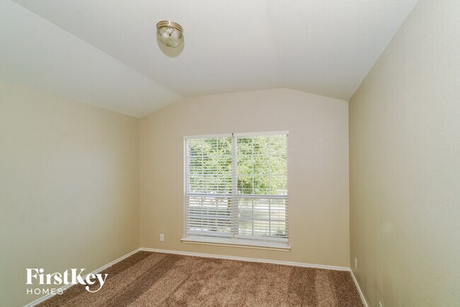 Building Photo - 2820 Granite Cove