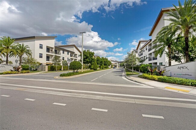 Building Photo - 8151 NW 104th Ave