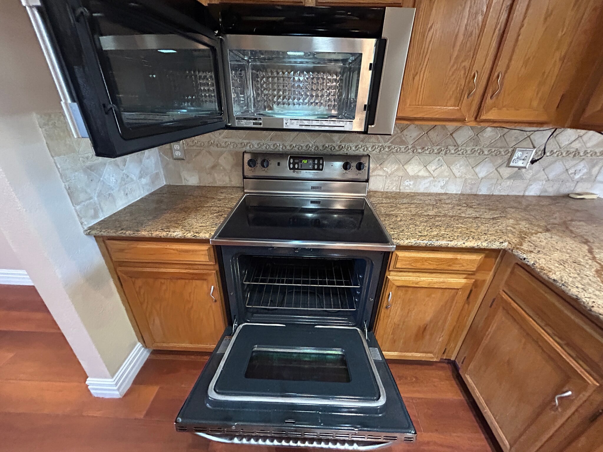 Building Photo - 12138 S Tomi Dr