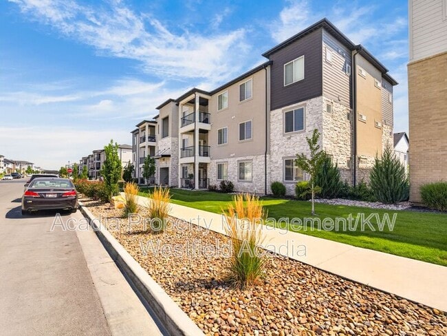 Building Photo - 1386 N 3830 W