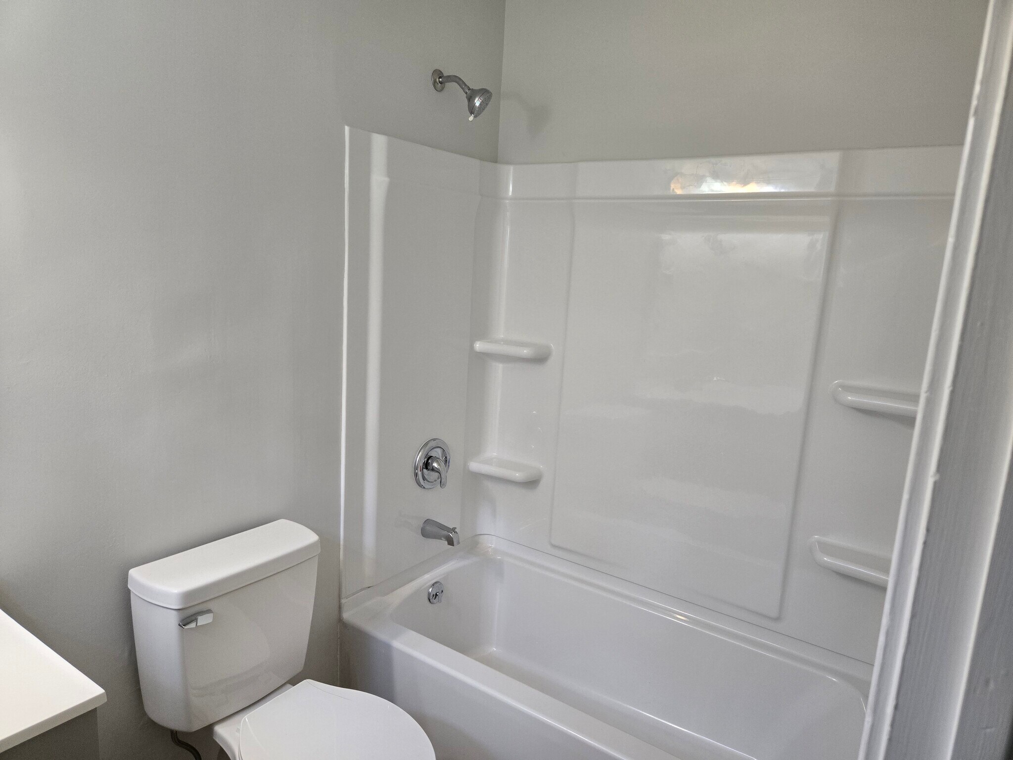 Bed Room Bath 2 - 126 Luden Dr